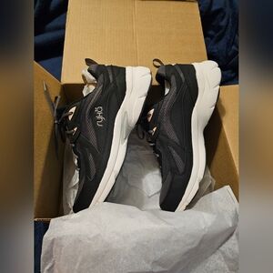 NEW RYKA WOMENS 11 WIDE-SKRIS SNEAKERS